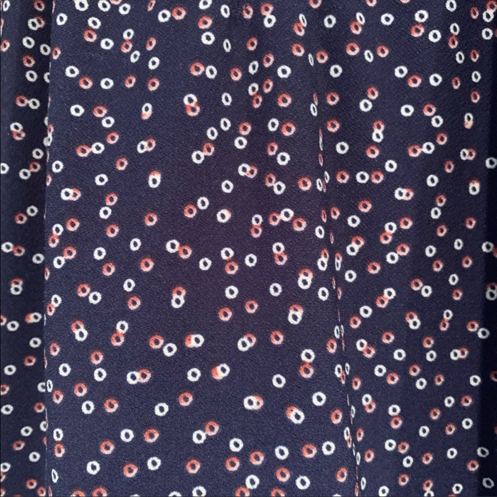 Halogen blouse with keyhole cut out in Large - Picture 3 of 4